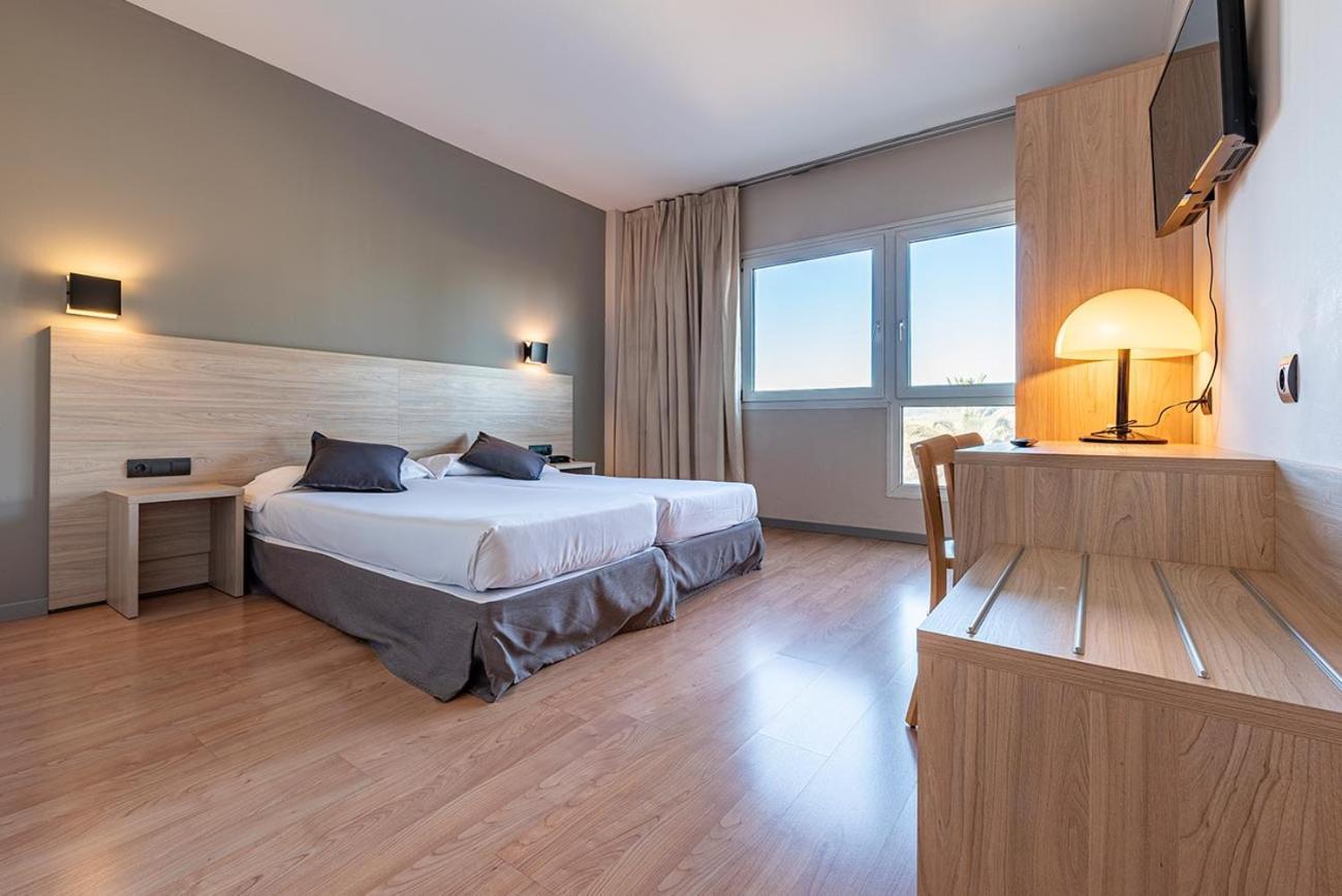 Hotel Air Penedes Вилафранка дел Пенедес Екстериор снимка